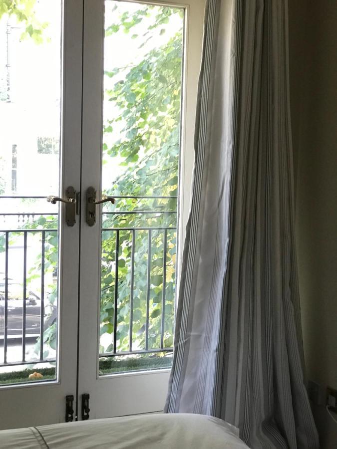 Key & Flowers - Kensington Residence 1 ลอนดอน ภายนอก รูปภาพ