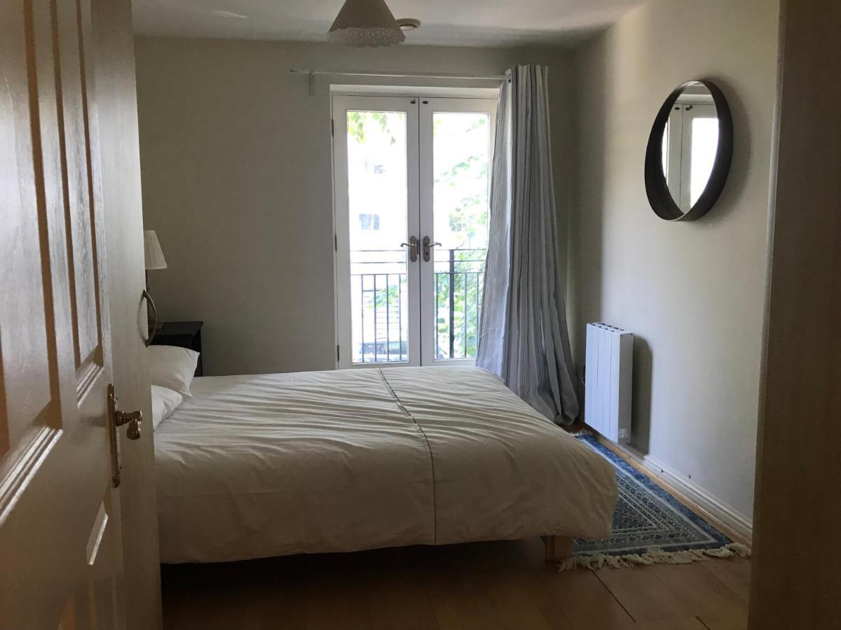Key & Flowers - Kensington Residence 1 ลอนดอน ภายนอก รูปภาพ